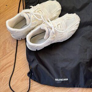 Balenciaga Phantom Sneaker White - Size 8.5 or 9 / Size 39 - Worn